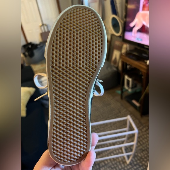 Black canvas material with white bottoms Authentic Vans Low Top Ankle! - Picture 2 of 5